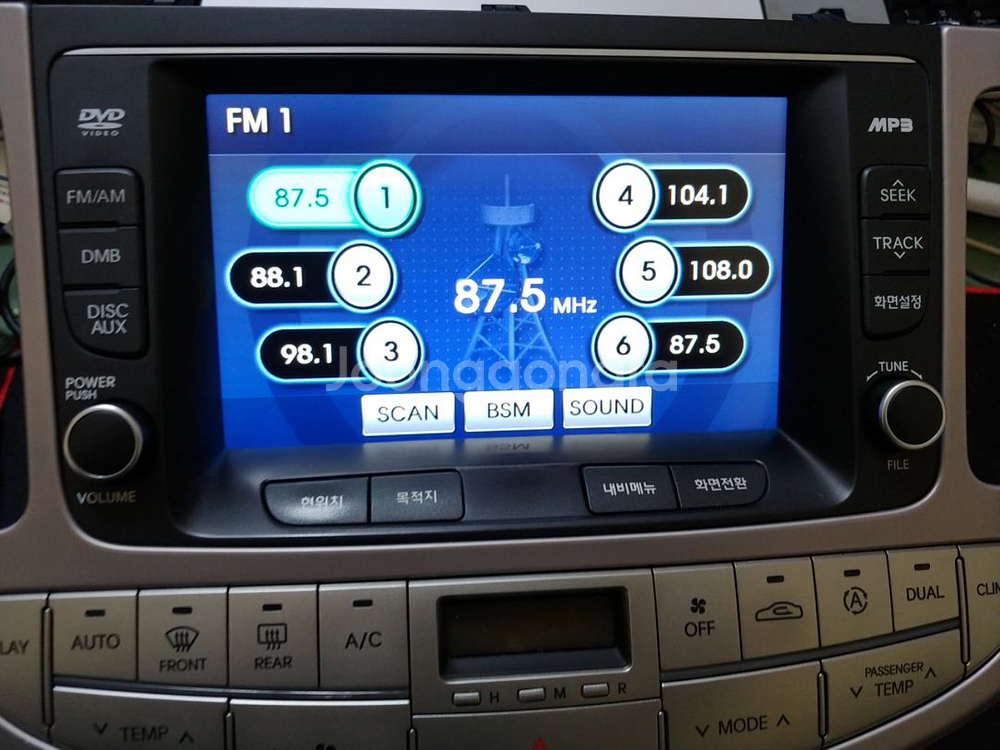 제네시스BH AVN 데크,모니터,공조기,앰프 팝니다.--2