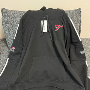 LG트윈스 아이코닉 후드티셔츠 (BLACK) 팝니다