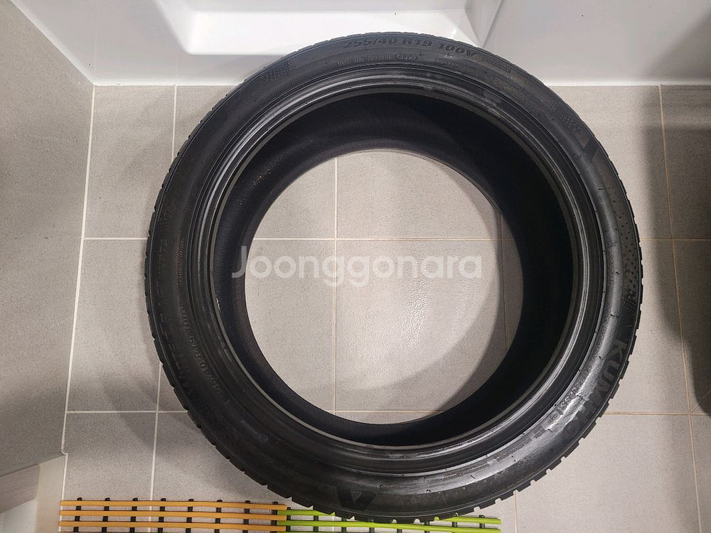 19인치 윈터 타이어 2짝--0