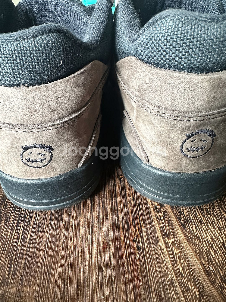 트래비스 스캇 X 조던 점프맨 잭 다크모카 (270)--4