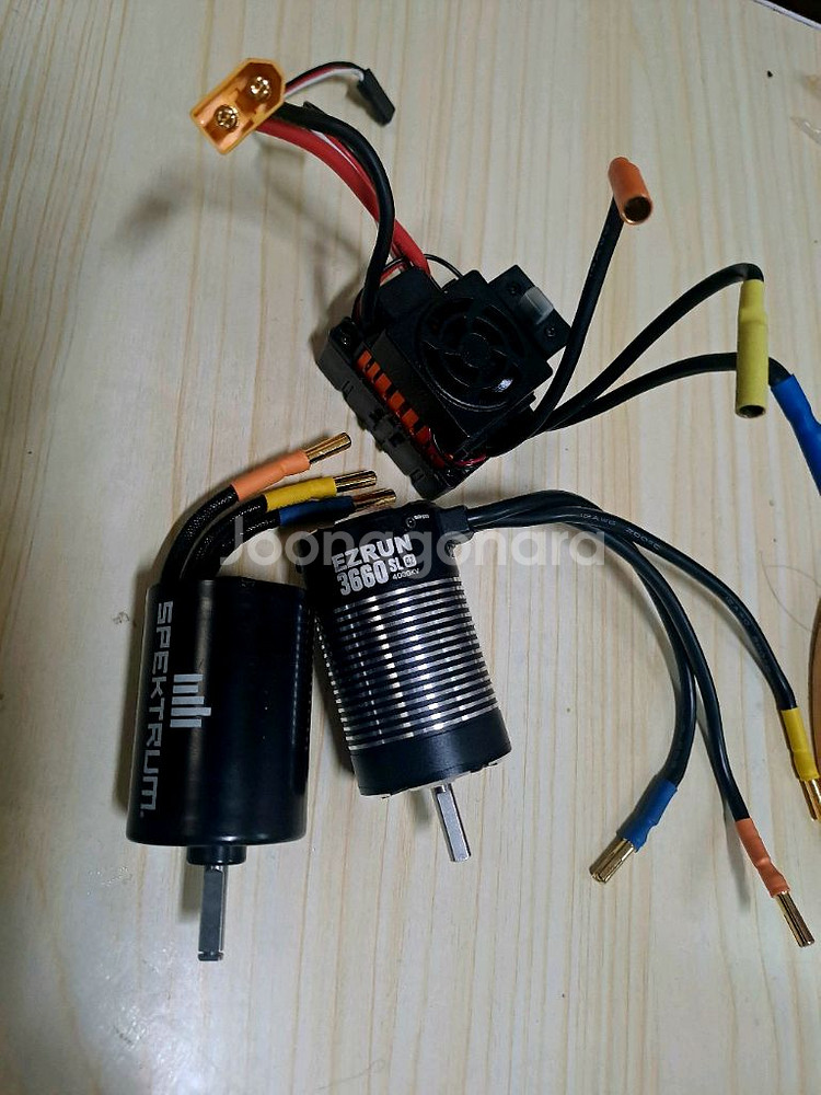 1/10 모변팝니다--1