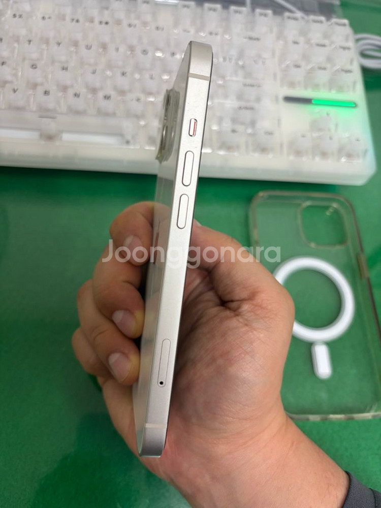 아이폰13 일반 128g 스타라이트 팝니다.--14