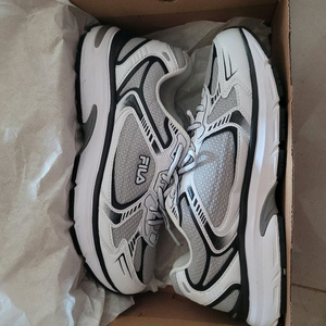 휠라 필라운동화 240 250 거의새것 상태최상