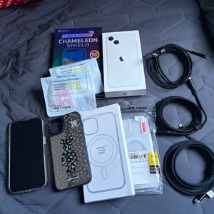 아이폰13 일반 128g 스타라이트 팝니다.