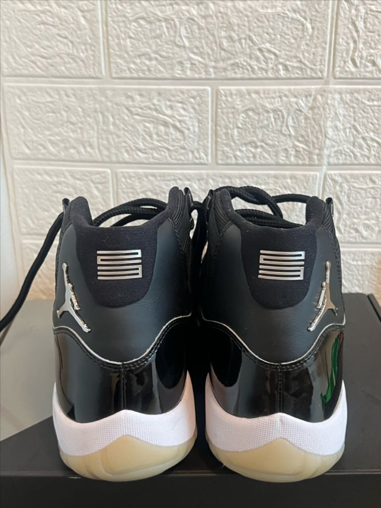 조던11 주빌리 275,245,180(TD) 팝니다 이미지