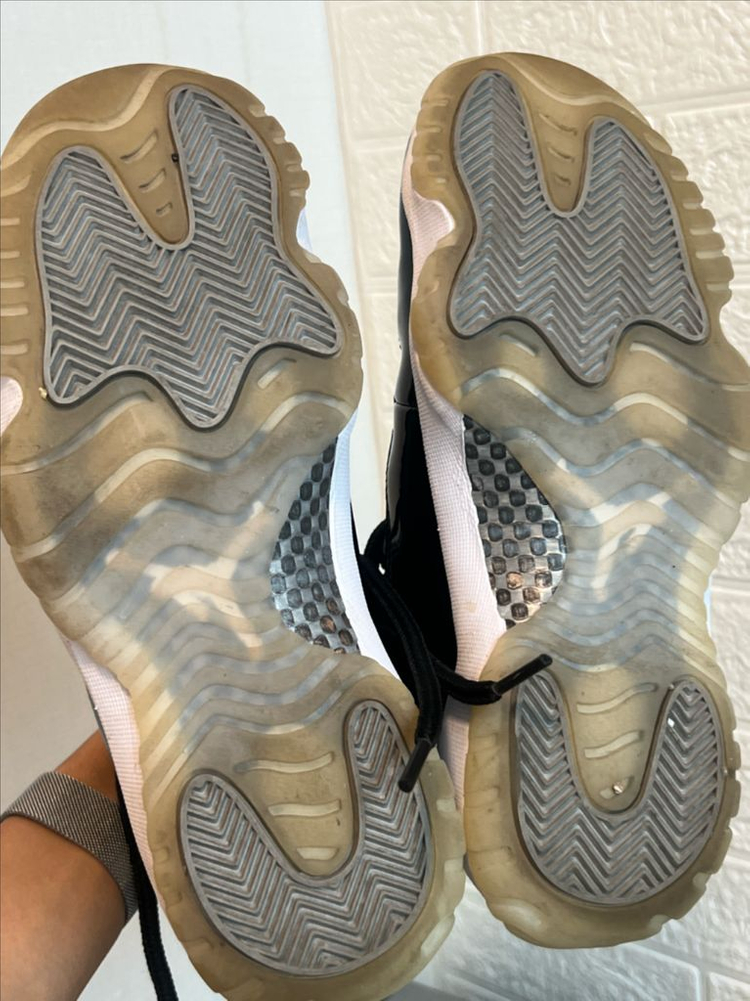 조던11 주빌리 275,245,180(TD) 팝니다 이미지