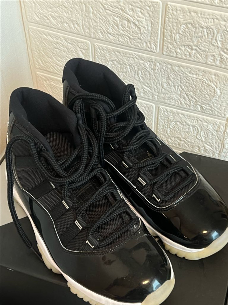 조던11 주빌리 275,245,180(TD) 팝니다 이미지