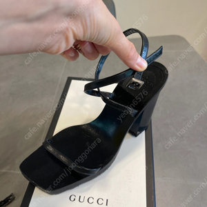 구찌 샌들 38