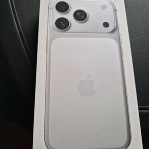 아이폰17프로 256GB 실버 색상 미개봉 자급제