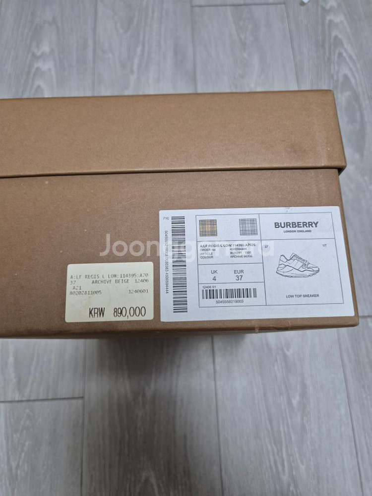정품 백화점판 버버리 스니커즈 37 235-240--1