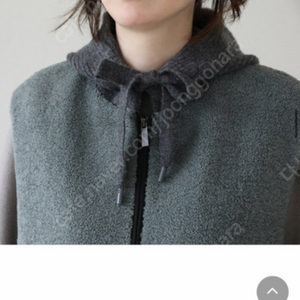 더애수 뽀글이 니트 후드 베스트