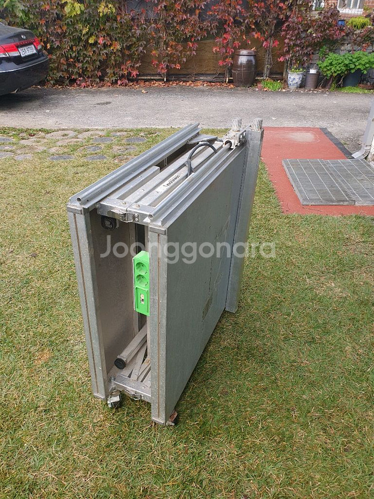 슈나이더 목공테이블 + 마끼다 원형톱 9인치--3