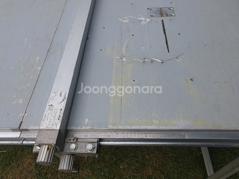 슈나이더 목공테이블 + 마끼다 원형톱 9인치--4