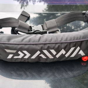 다이와 팽창식 구명조끼 DF-9403