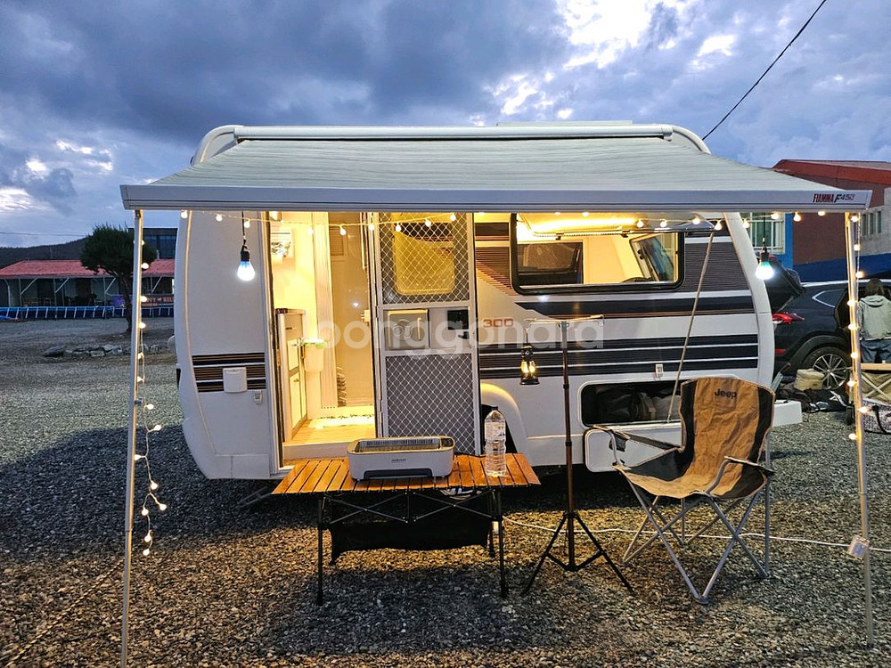 소형 카라반 300급--0