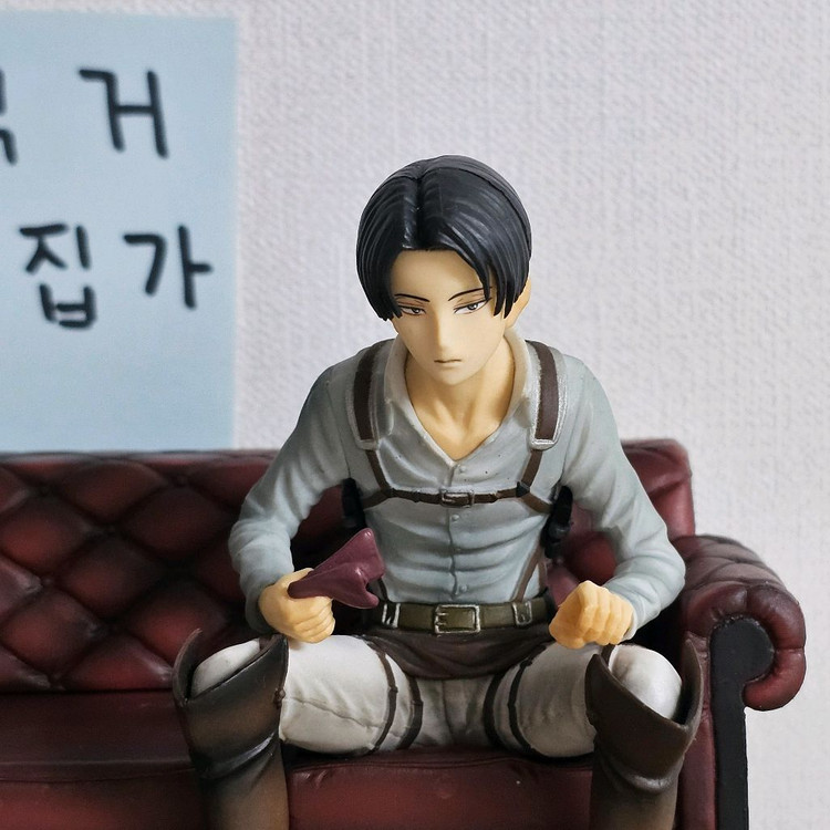 희귀)진격의거인 리바이피규어 자유로의진격 B상 제일복권 이미지