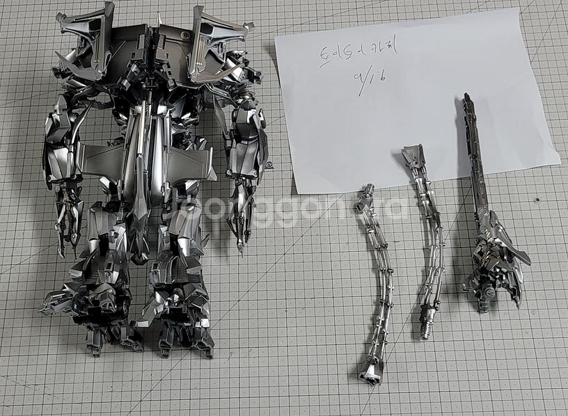 [트랜스포머] LS-12 메가트론 (중고) 판매중--2