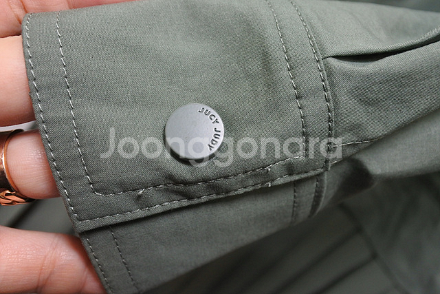 쥬시쥬디 플리츠배색 하이넥 원피스 85--3