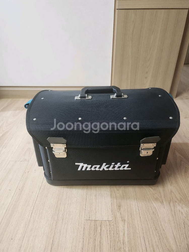 마끼다 무선그라인더 와 공구가방--5