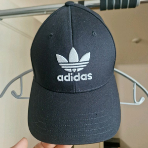 아디다스 불꽃 볼캡 검정