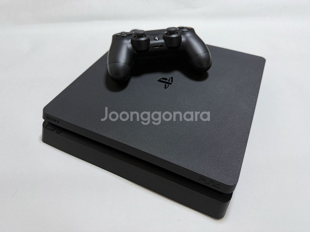 플레이스테이션4 본체 +게임 타이틀--1