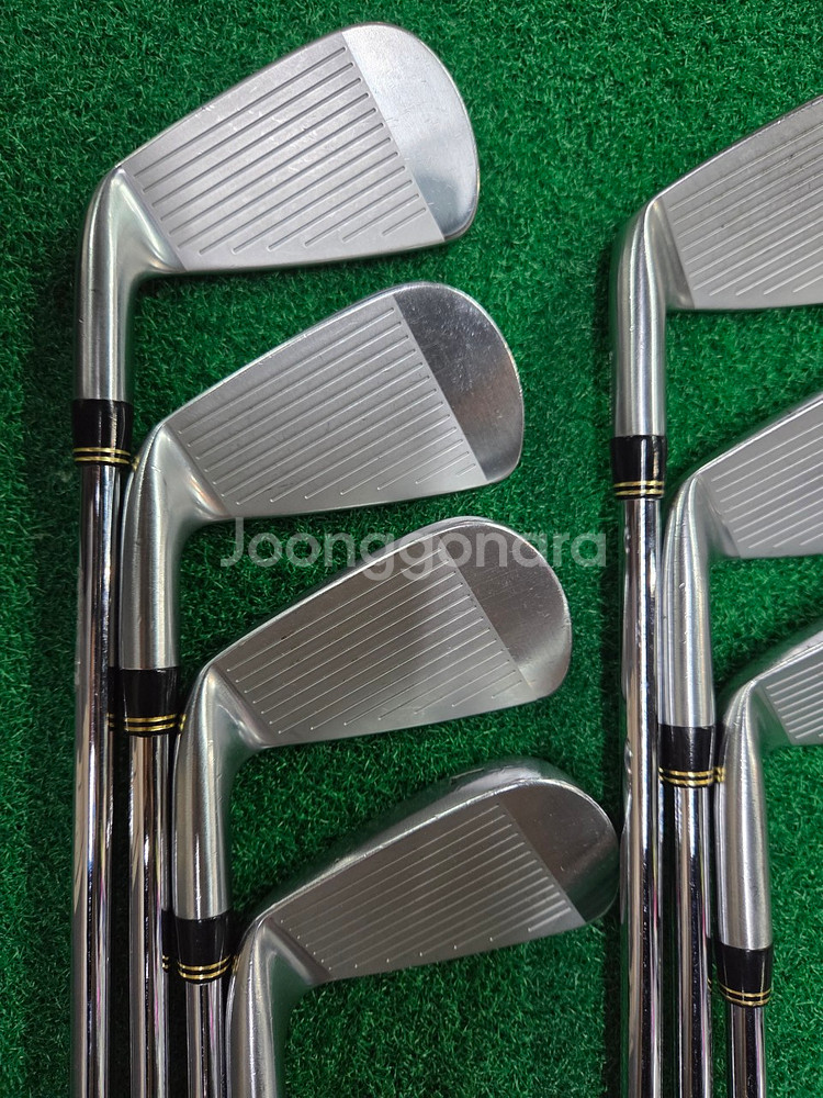 브리지스톤 투어B V300-7 아이언세트--3