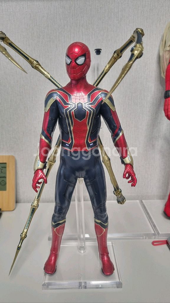 핫토이 인피니티 워 아이언 스파이더맨--2