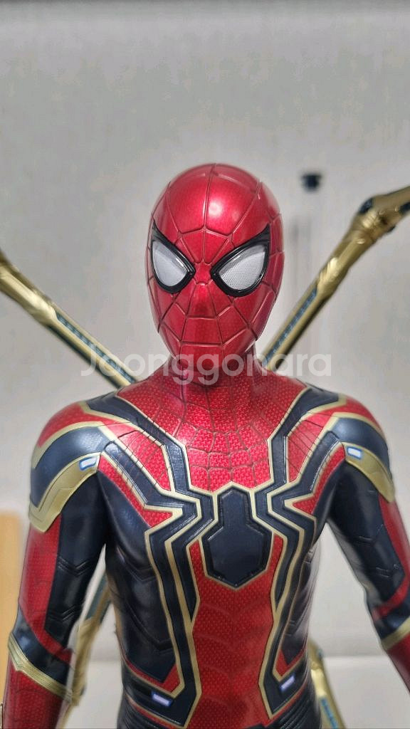 핫토이 인피니티 워 아이언 스파이더맨--4