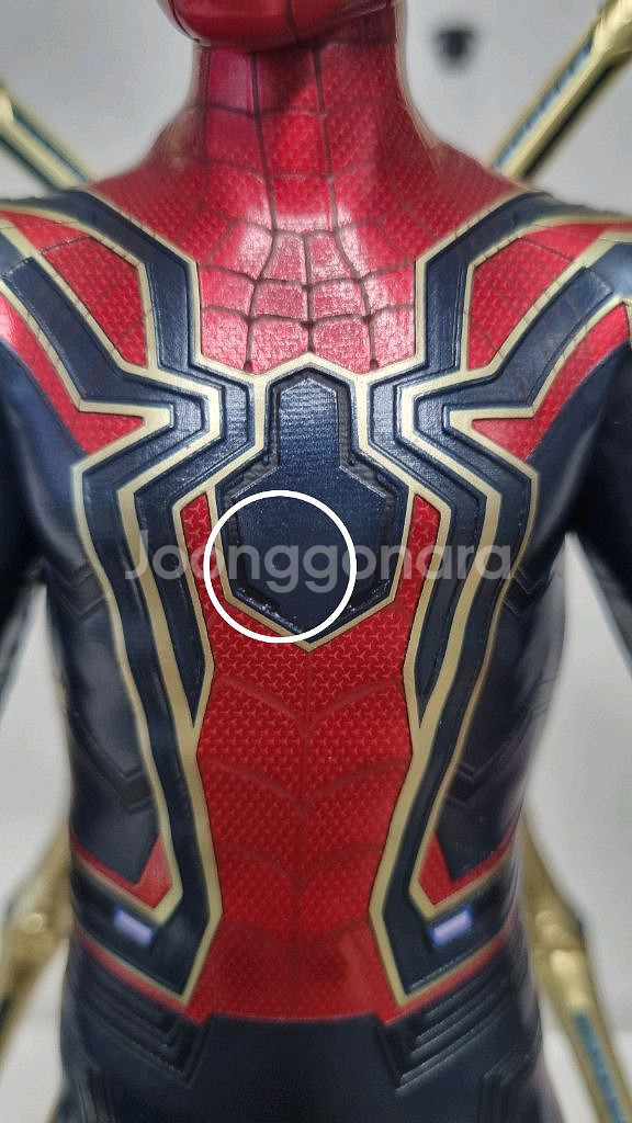 핫토이 인피니티 워 아이언 스파이더맨--6