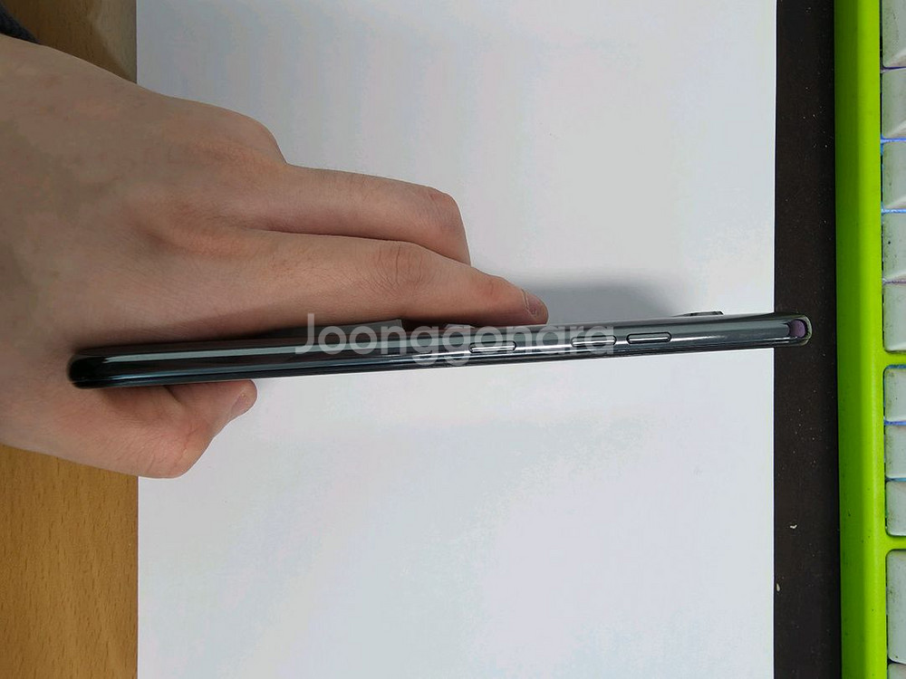 lg q61 무잔상 액정깨끗--2