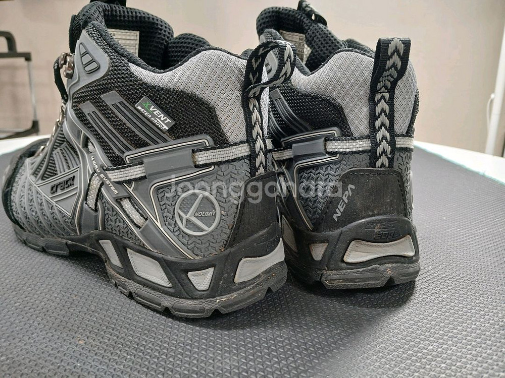 네파 CRACK 등산화 남여공용 블랙 255--4