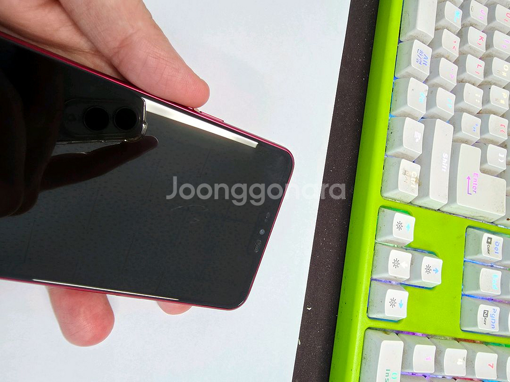 lg q9 무잔상 판매합니다.--1