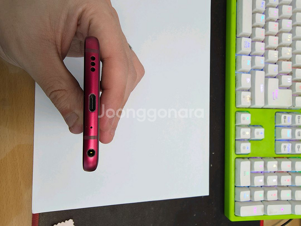 lg q9 무잔상 판매합니다.--6