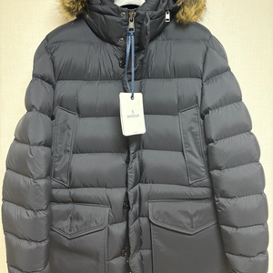 [4/24FW/1회실착] 몽클레어 클루니 패딩