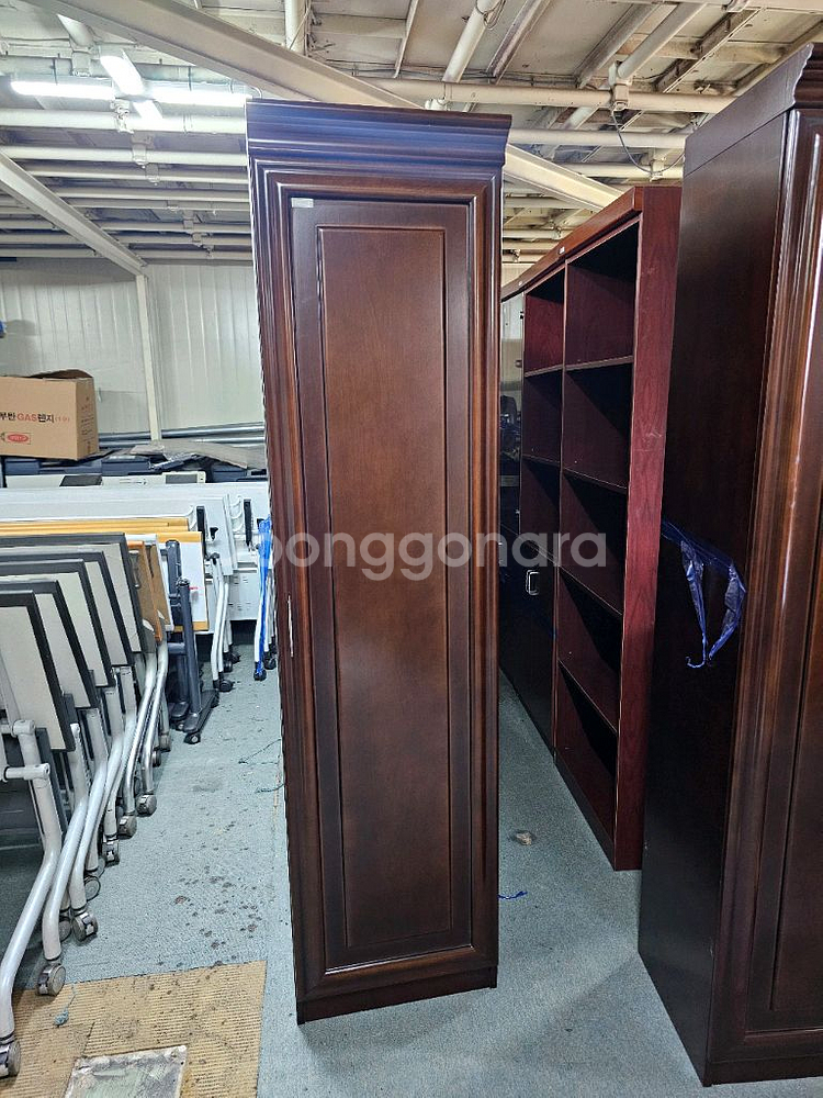 엔틱 갈색옷장 수납장 중고 1인용 개당가격입니다--7