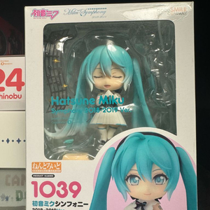 2018-2019 심포니미쿠 넨도로이드 판매합니다