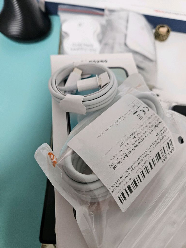 갤럭시 와이드8 9월제조품 개봉신품--8