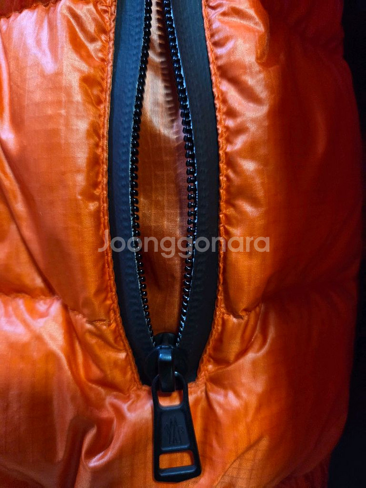 몽클레어 경량패딩 3사이즈(100) 상태A급 정품!!!--2