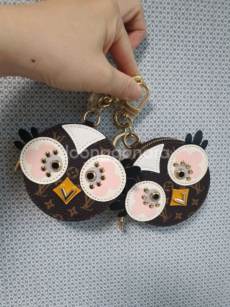 새상품 루이비통 키링 2개 아묻다 5만원--0