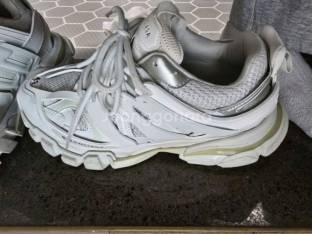 발렌시아가 트랙 43 흰색 542023--3