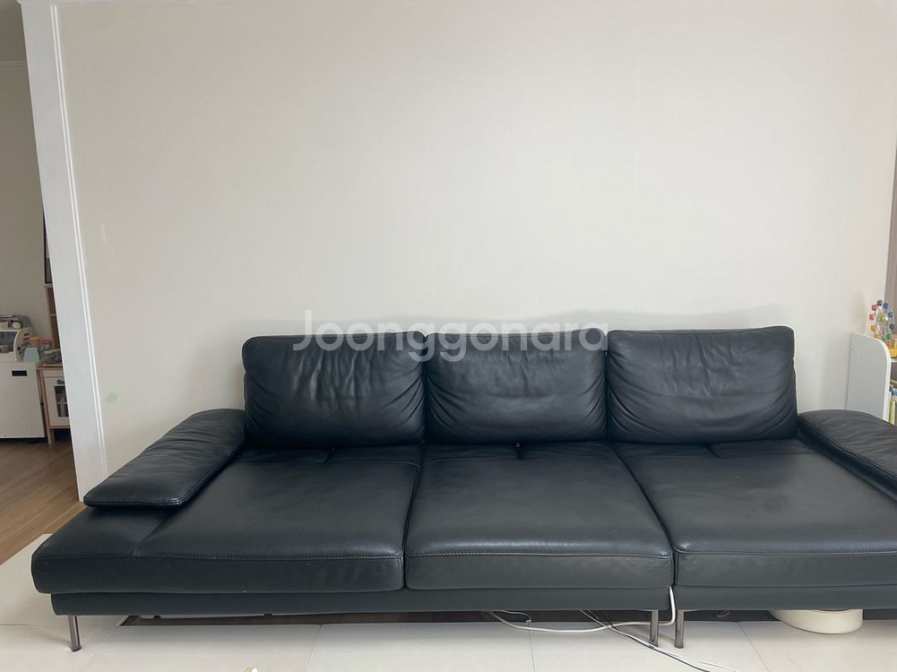 자코모 천연 가죽 4인용 소파 / 블랙 / 상태 최상--1