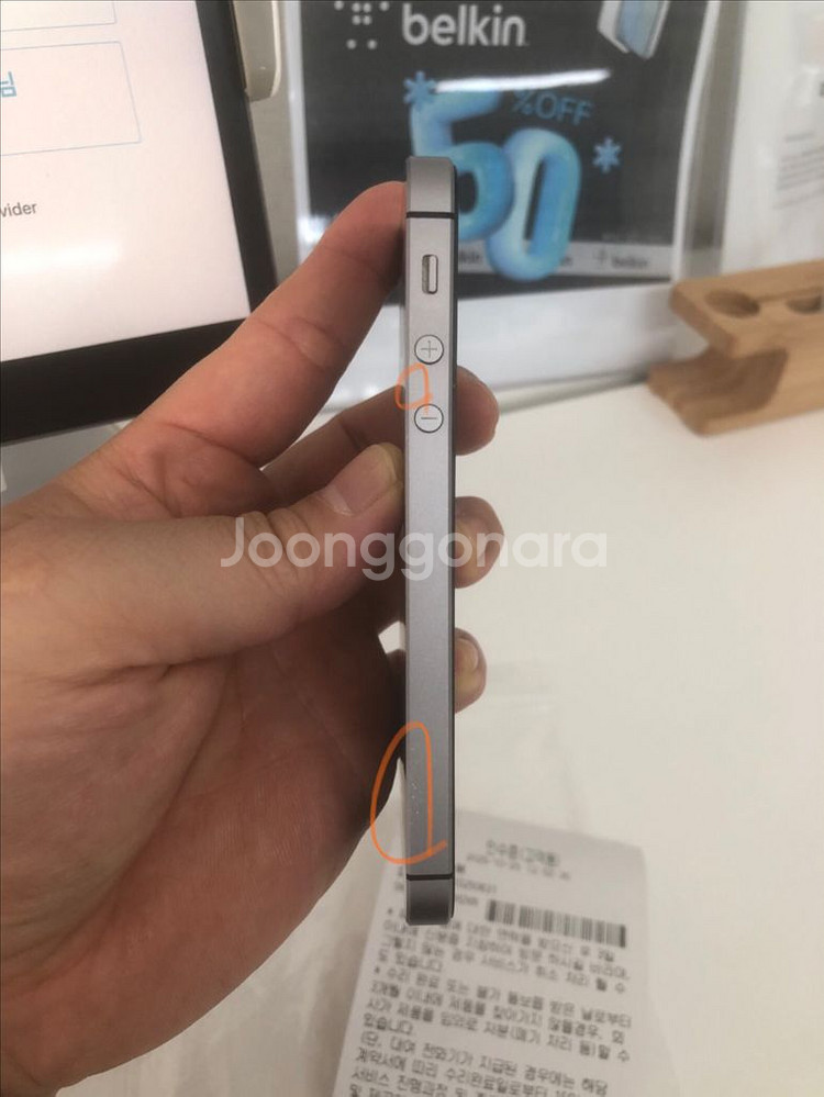 25.10.25순정정품S급아이폰se1스페이스그레이64기배터리100퍼--4