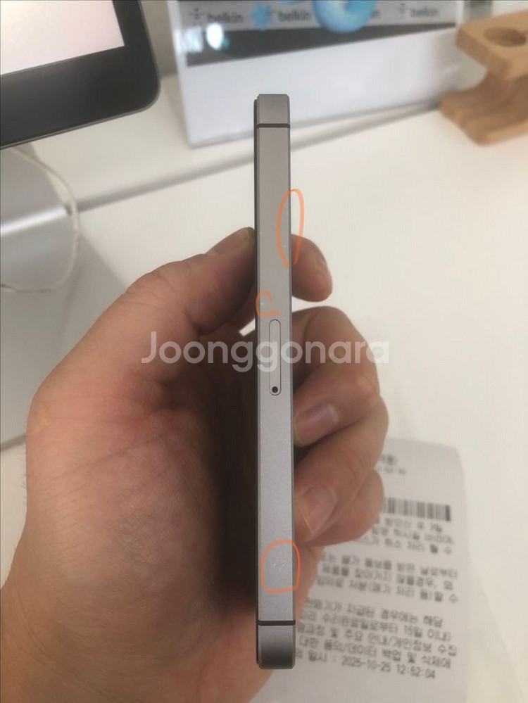 25.10.25순정정품S급아이폰se1스페이스그레이64기배터리100퍼--5