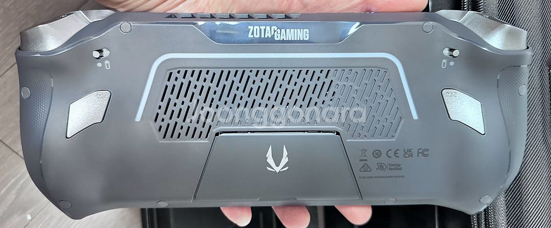 ZOTAC GAMING ZONE 조탁 존 UMPC--4