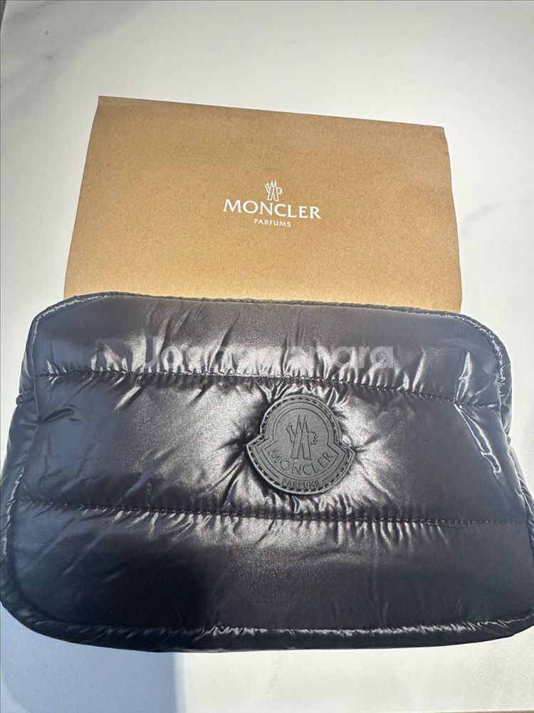 몽클레어 패딩 파우치 새상품--1