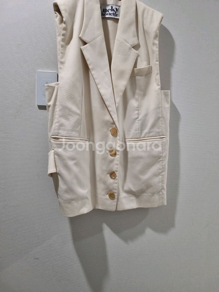럭키슈에뜨 아이보리 베스트 조끼 22~23ss--2