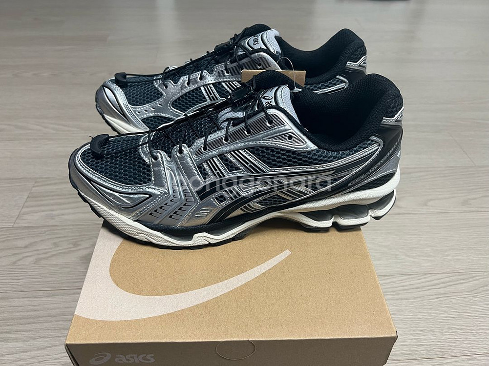 아식스 X 언리미티드 젤 카야노 14 그레이 블랙 26--1