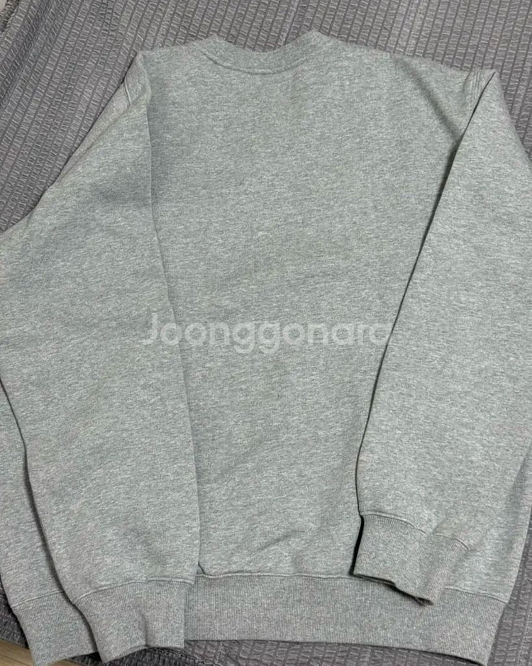 칼하트 WIP x 아이앱 스튜디오 포켓 스웨트셔츠--5