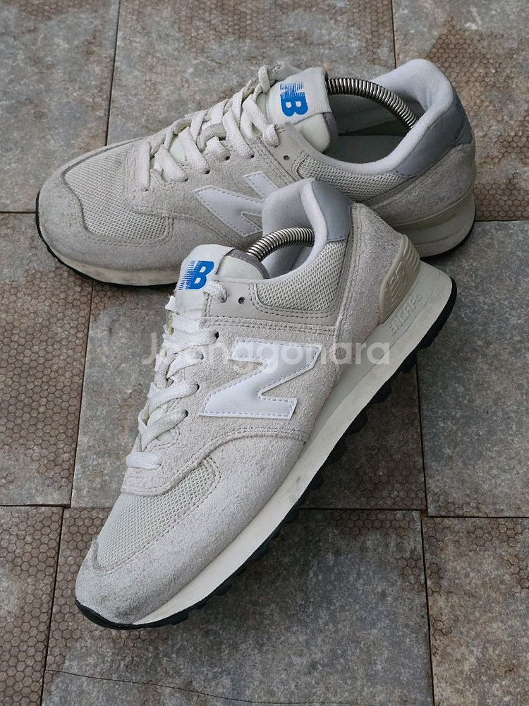 (250)뉴발란스 574 아이보리 스니커즈 운동화--1