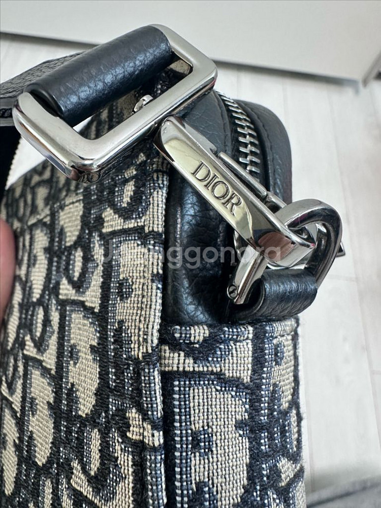 디올 오블리크 파우치 메신저백 상태굿--2